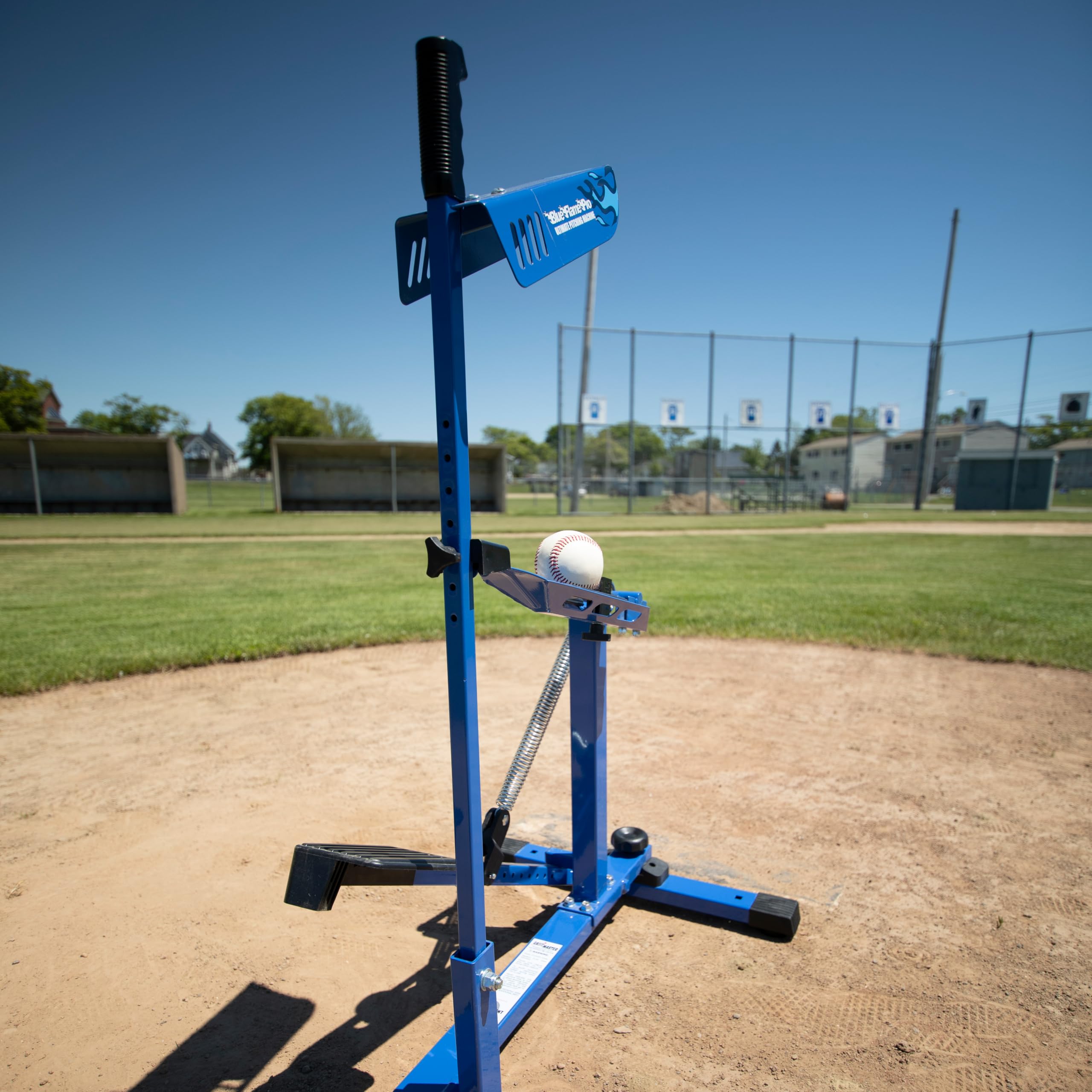 Amazon.com : Louisville Slugger Blue Flame Pro Pitching Machine